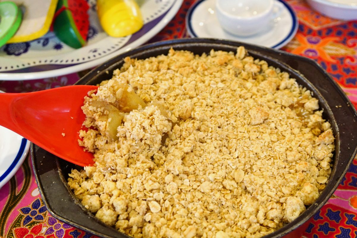 Super Easy Apple Crumble