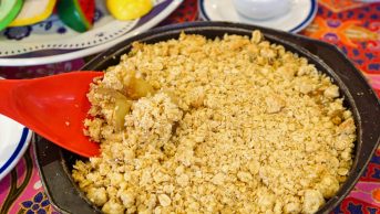 Super Easy Apple Crumble