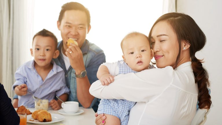 Family eating lunch.
